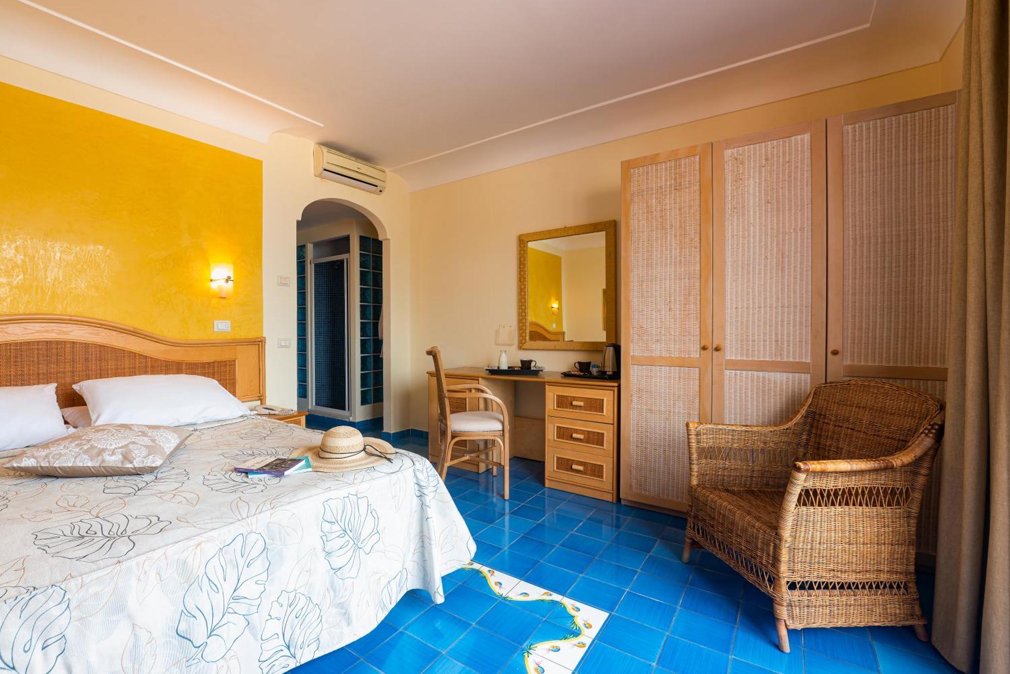 Hotel Terme Zi Carmela Forio  Exterior photo